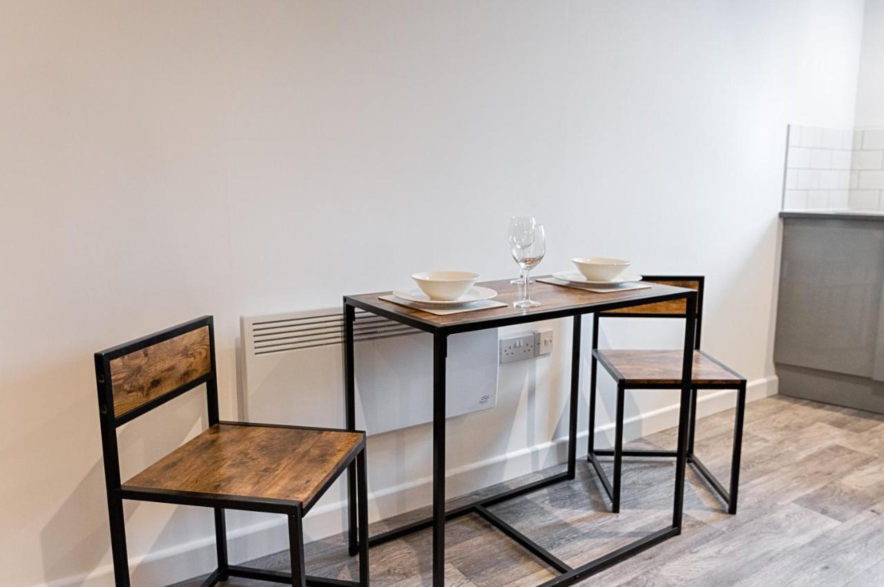 Copper House Aparthotel Swansea Bagian luar foto